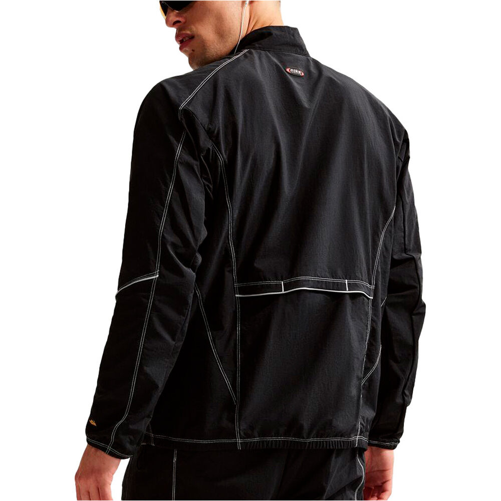 Nike CHAQUETA RUNNING HOMBRE M NK DF RETRO TRACK JKT vista trasera