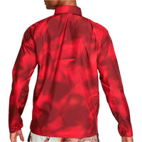 Nike CHAQUETA RUNNING HOMBRE M NK UV RPL MILER AOP JKT vista trasera