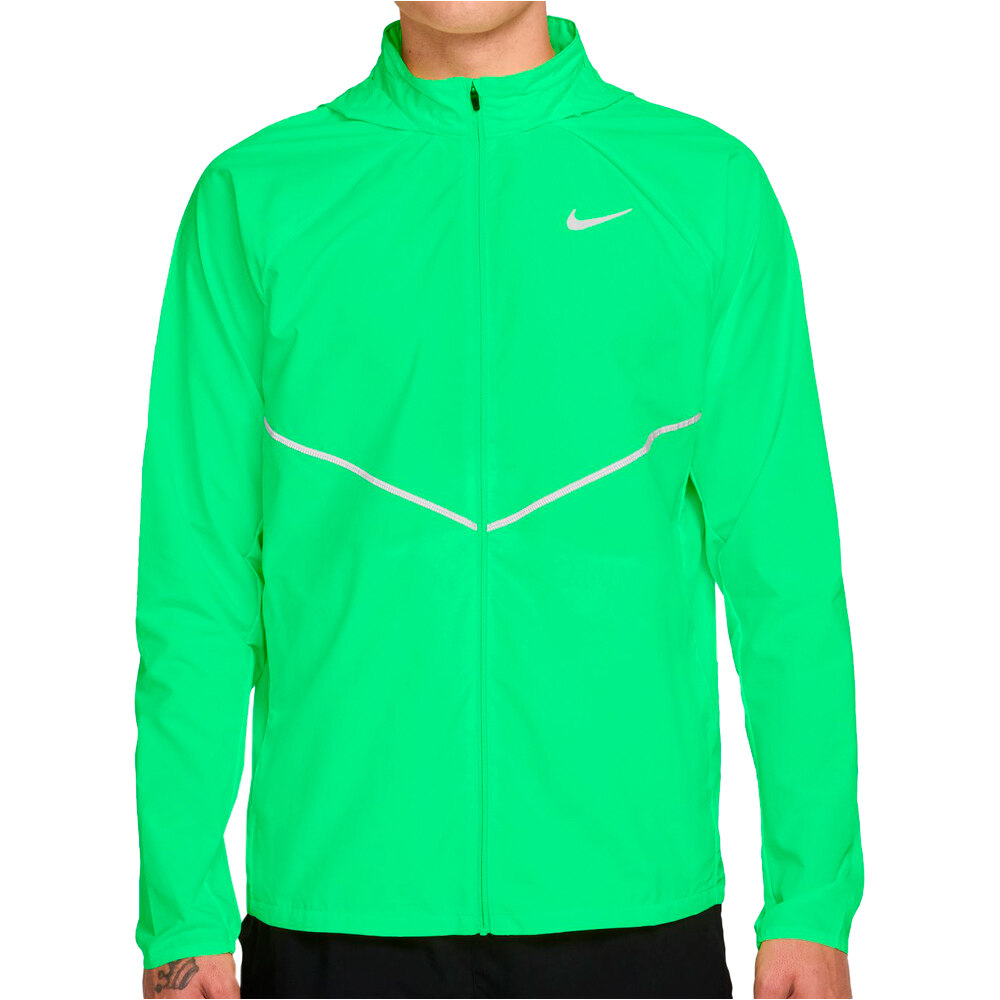 Nike CHAQUETA RUNNING HOMBRE M NK UV RPL MILER JKT vista frontal