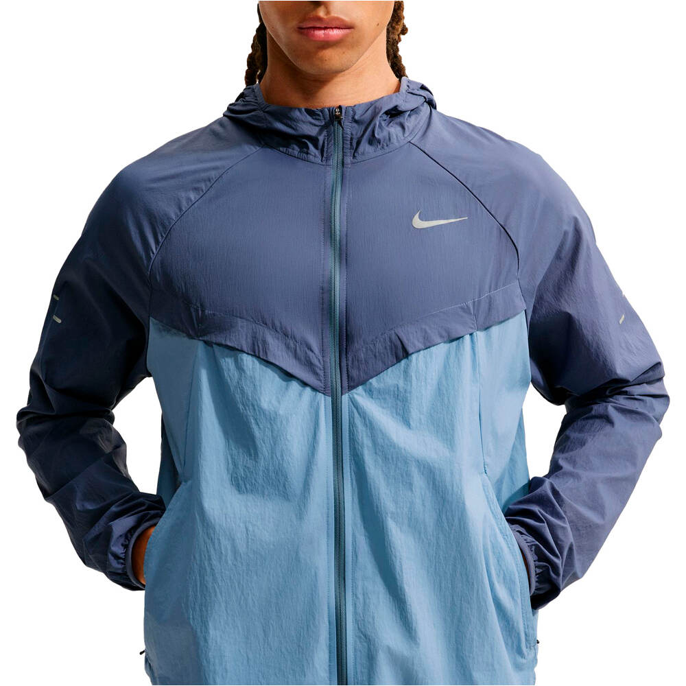 Nike CHAQUETA RUNNING HOMBRE M NK UV RPL STRIDE JACKET vista detalle
