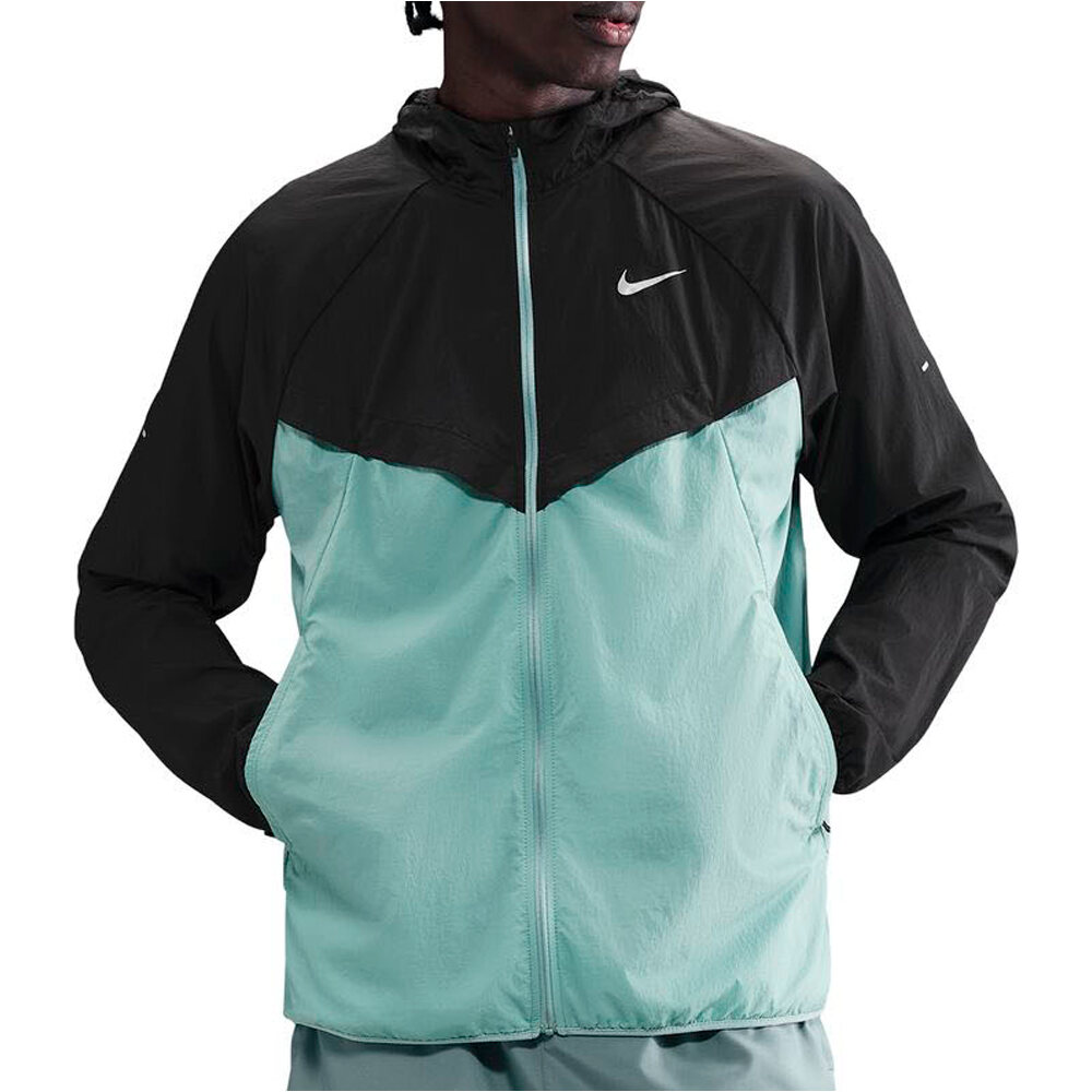 Nike CHAQUETA RUNNING HOMBRE M NK UV RPL STRIDE JACKET vista frontal
