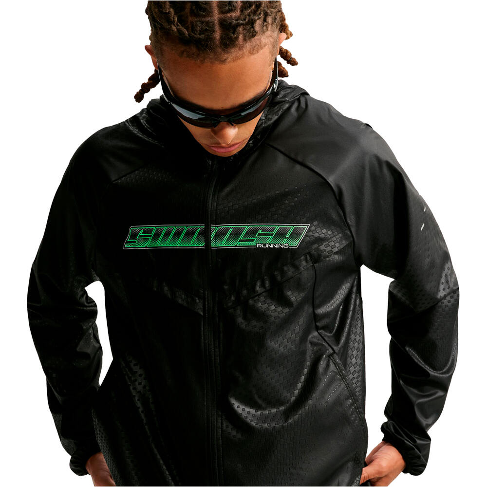Nike CHAQUETA RUNNING HOMBRE M NK UV RPL STRIDE UNSTP JKT vista detalle
