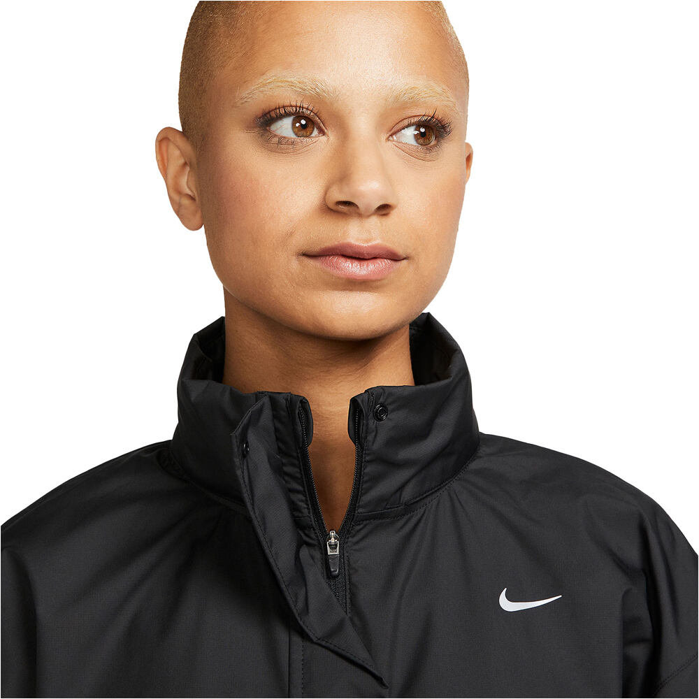 Nike CHAQUETA RUNNING MUJER W NK FAST REPEL JACKET vista detalle