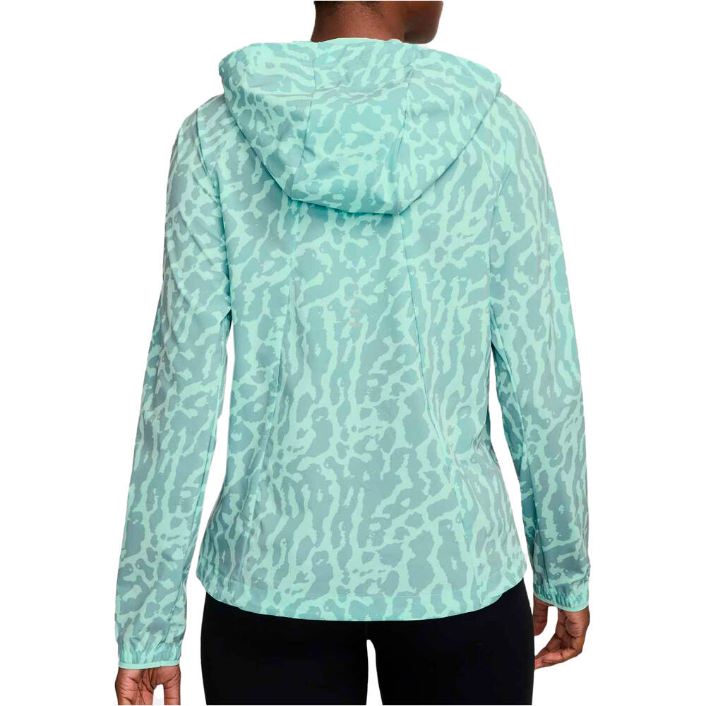 Nike CHAQUETA RUNNING MUJER W NK SWIFT NVLT DF JKT vista trasera