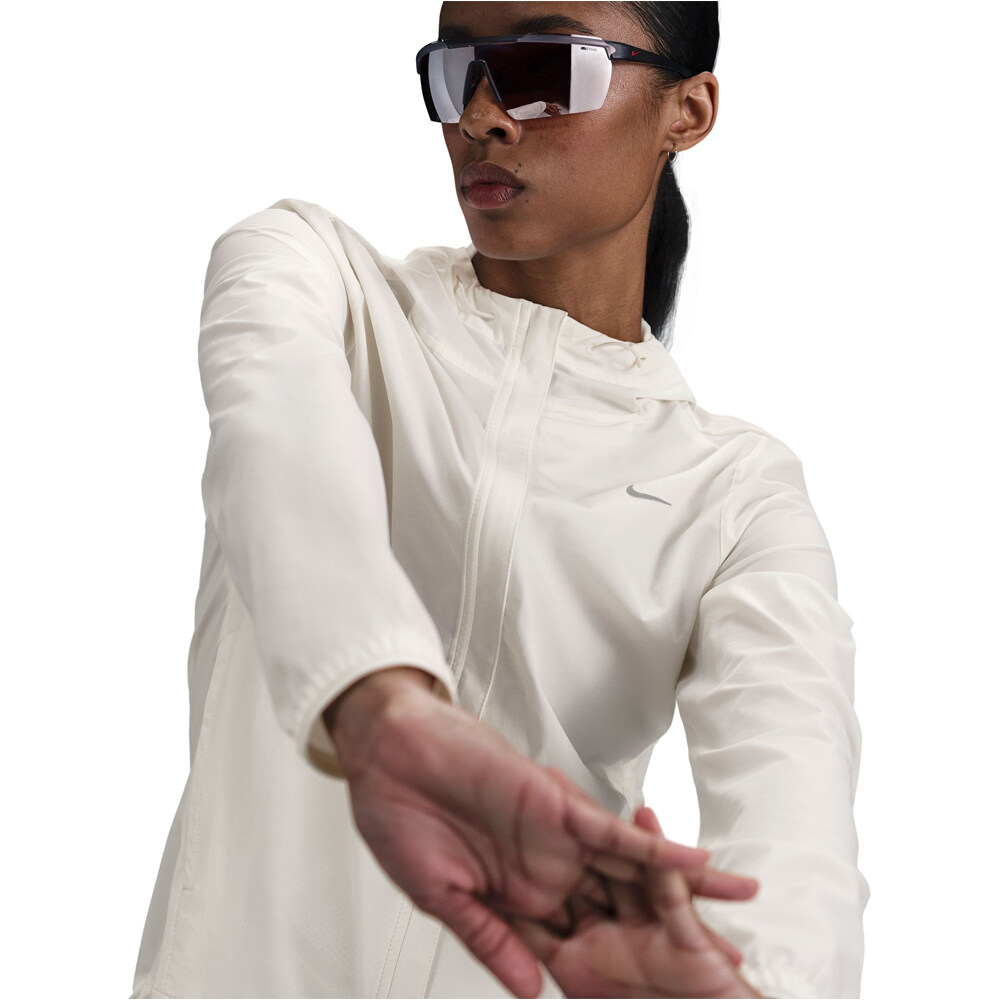 Nike CHAQUETA RUNNING MUJER W NK SWIFT RPL PKBL JKT 04