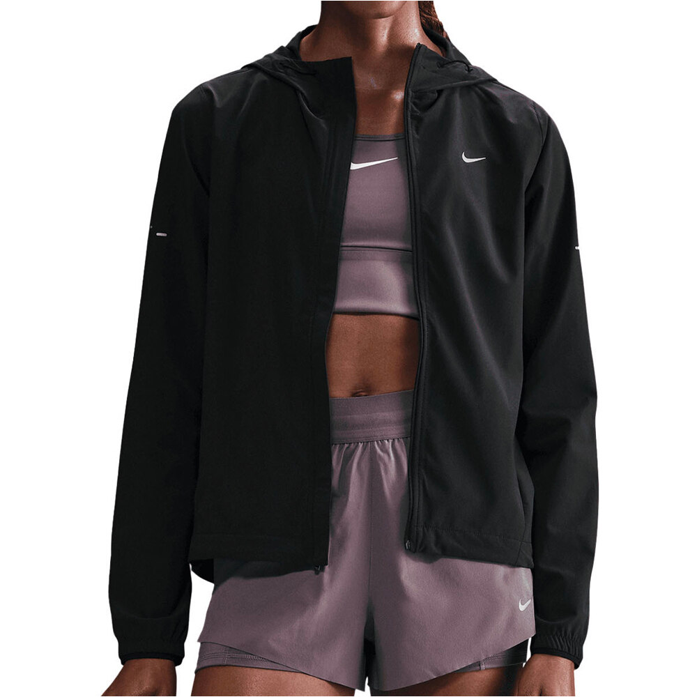 Nike CHAQUETA RUNNING MUJER W NK SWIFT RPL PKBL JKT vista frontal