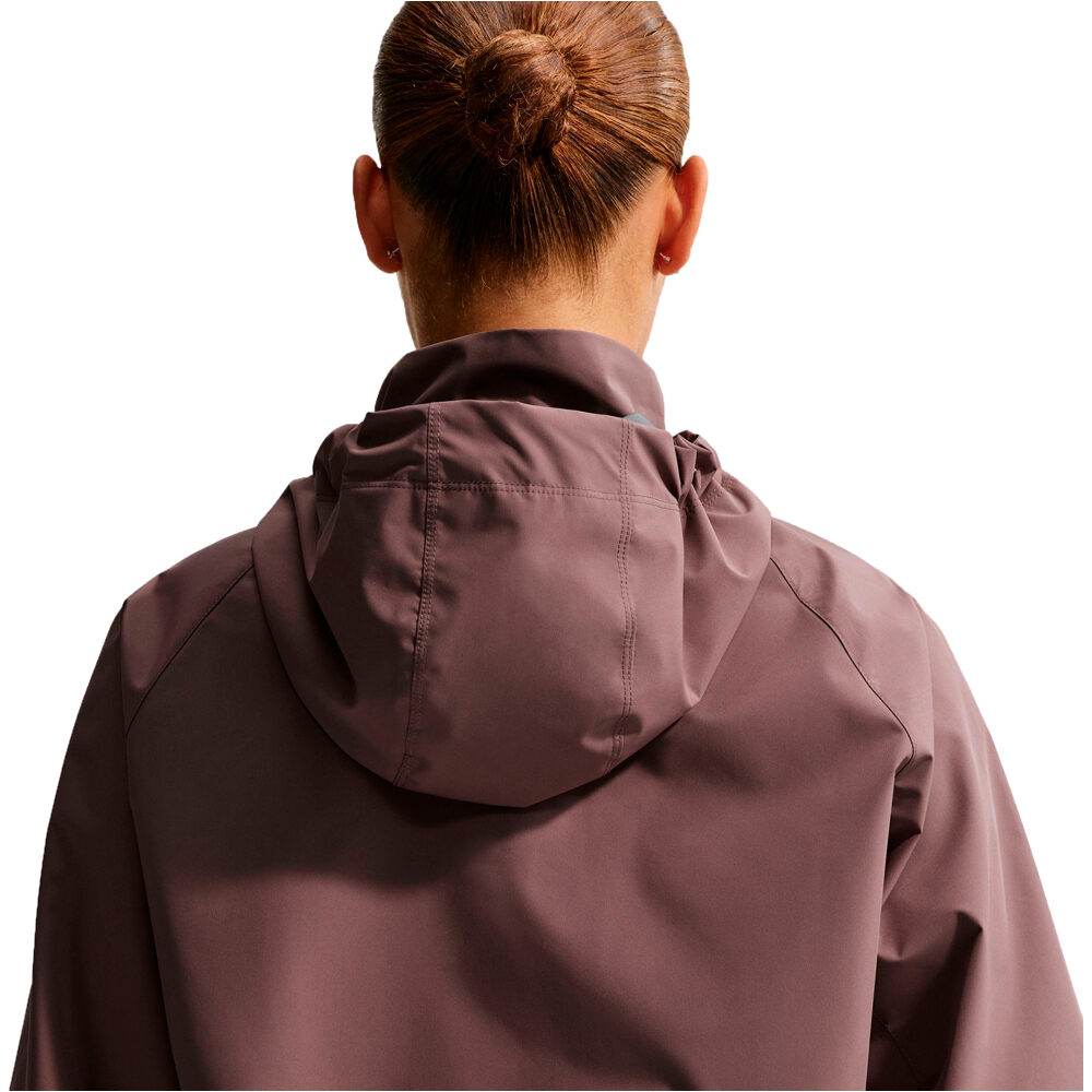 Nike CHAQUETA RUNNING MUJER W NK SWIFT SF JKT 03