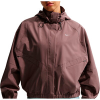 Nike CHAQUETA RUNNING MUJER W NK SWIFT SF JKT vista detalle
