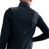 Nike CHAQUETA RUNNING MUJER W NK SWIFT TF FILL VEST vista detalle