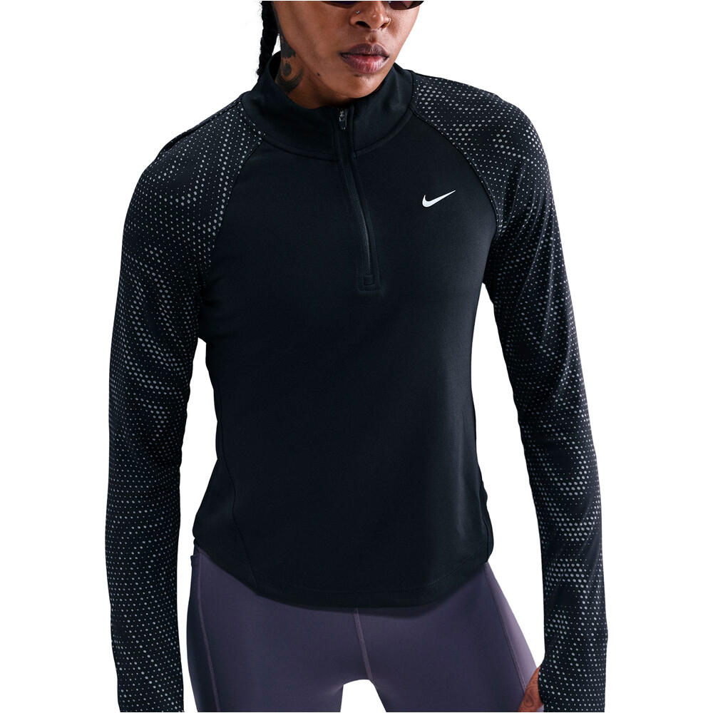Nike Chaqueta Running Mujer W NK TEMPO DF FLSH HZ vista detalle