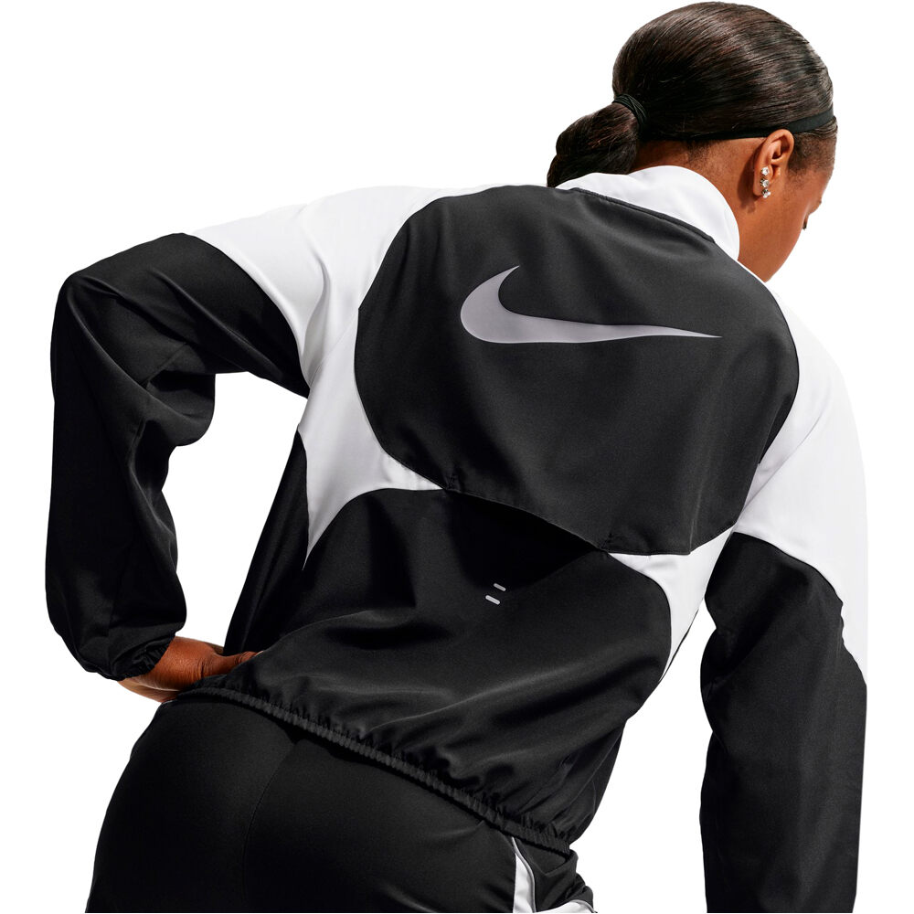 Nike CHAQUETA RUNNING MUJER W NK TEMPO SWSH DF JKT 03