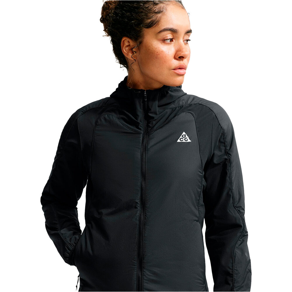 Nike CHAQUETA TRAIL RUNNING MUJER W ACG TFADV ROPE DE DPE LT JKT vista detalle