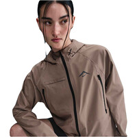 Nike CHAQUETA TRAIL RUNNING MUJER W NK TRAIL SFADV JACKET vista detalle