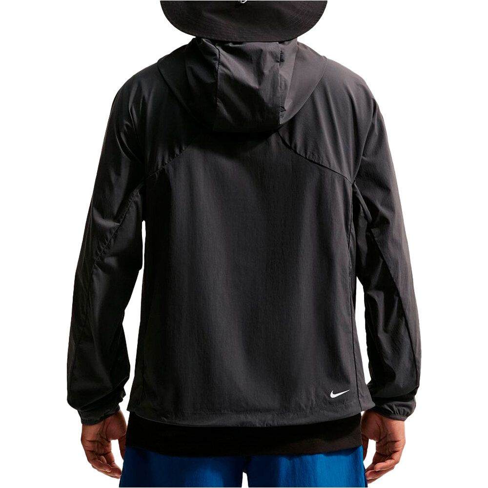 Nike chaquetas hombre M ACG UV FIVE TOWERS JKT vista trasera