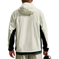 Nike chaquetas hombre M ACG UV FIVE TOWERS JKT vista trasera