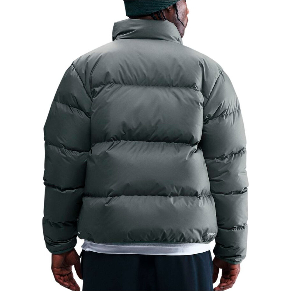 Nike chaquetas hombre M SF CLUB PUFFER JACKET 550 vista trasera
