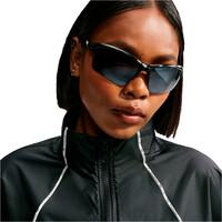Nike chaquetas mujer W NK ATH DEPT WATER REPEL WNDB 04