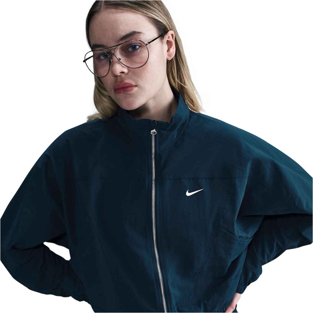 Nike chaquetas mujer W NSW EVRTHNG WVN RPL UV JKT vista detalle