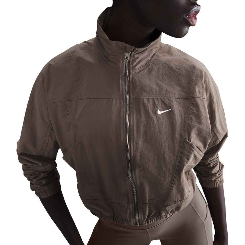 Nike chaquetas mujer W NSW EVRTHNG WVN RPL UV JKT vista frontal