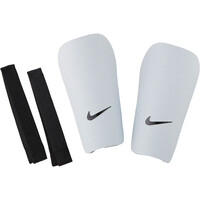 Nike espinilleras NK J GUARD-CE vista frontal
