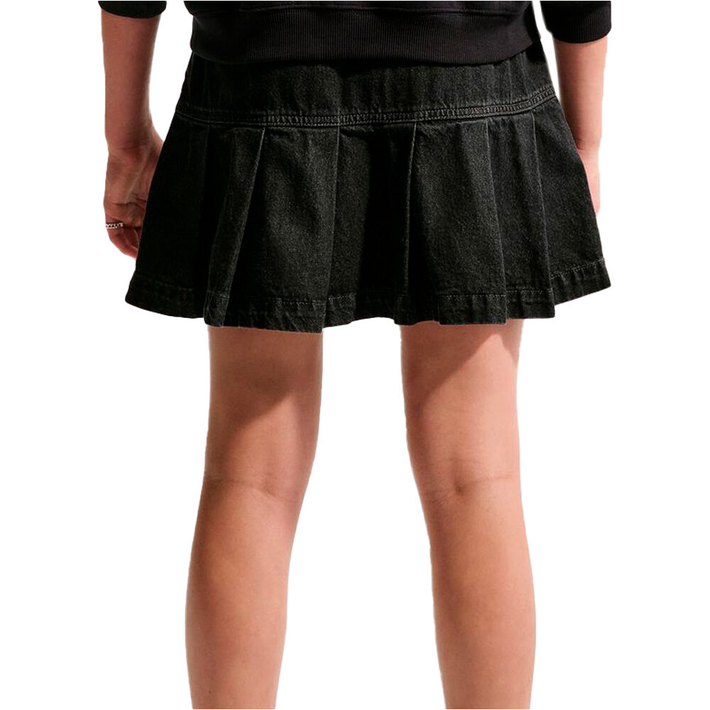 Nike faldas niña G NSW CLN DENIM PLEATED SKIRT vista trasera