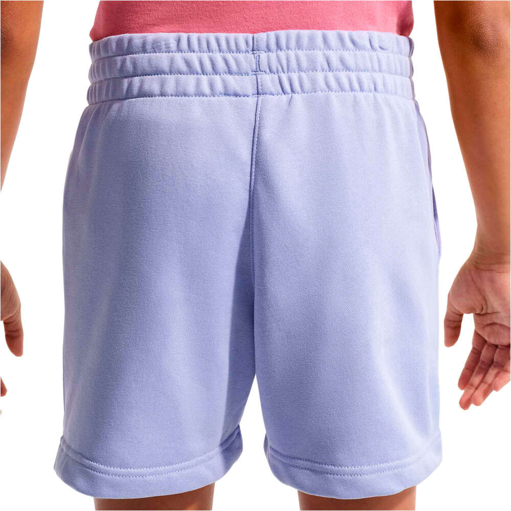 Nike malla corta niña G NSW CLUB FT 5IN SHORT LBR 03