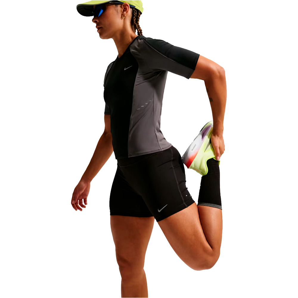 Nike malla corta running mujer W NK TEMPO DF HR TGT SHRT 04