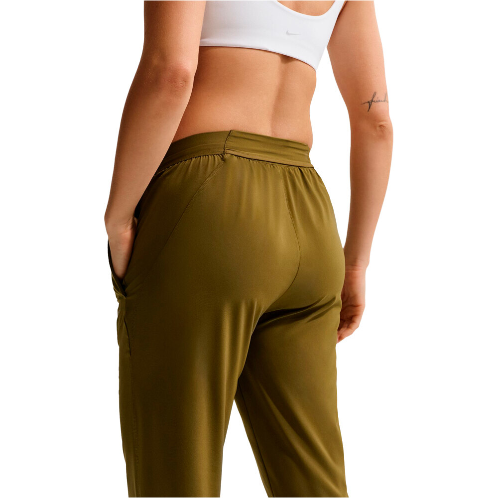 Nike malla larga running mujer W NK TEMPO DF MR 7/8 PANT 03
