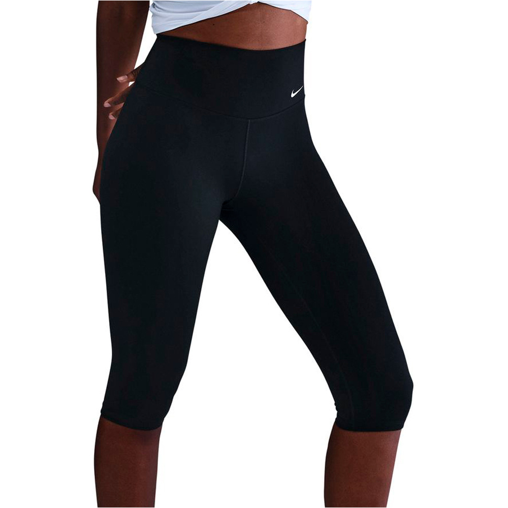 Nike mallas piratas fitness mujer W NK DF ONE HR CAPRI TIGHT WT vista frontal