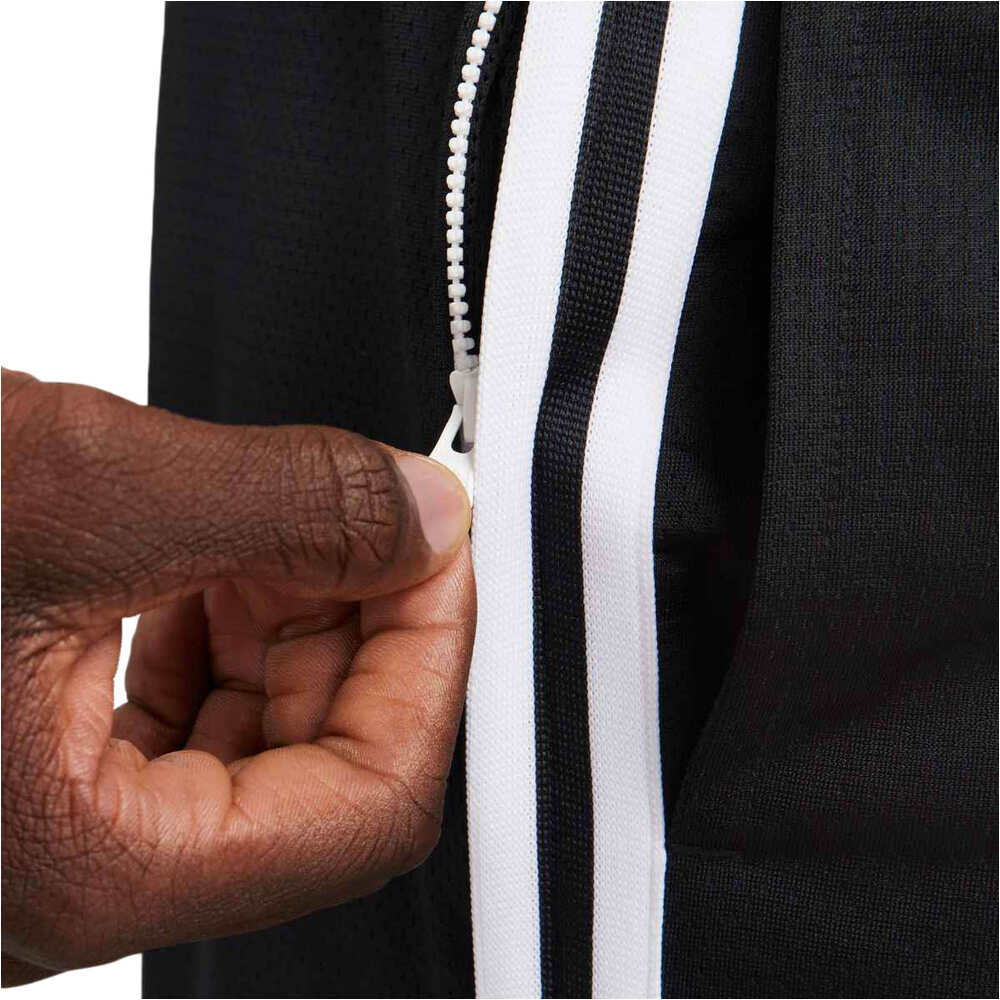 Nike pantalón baloncesto M NK DF DNA 6IN SHORT 05