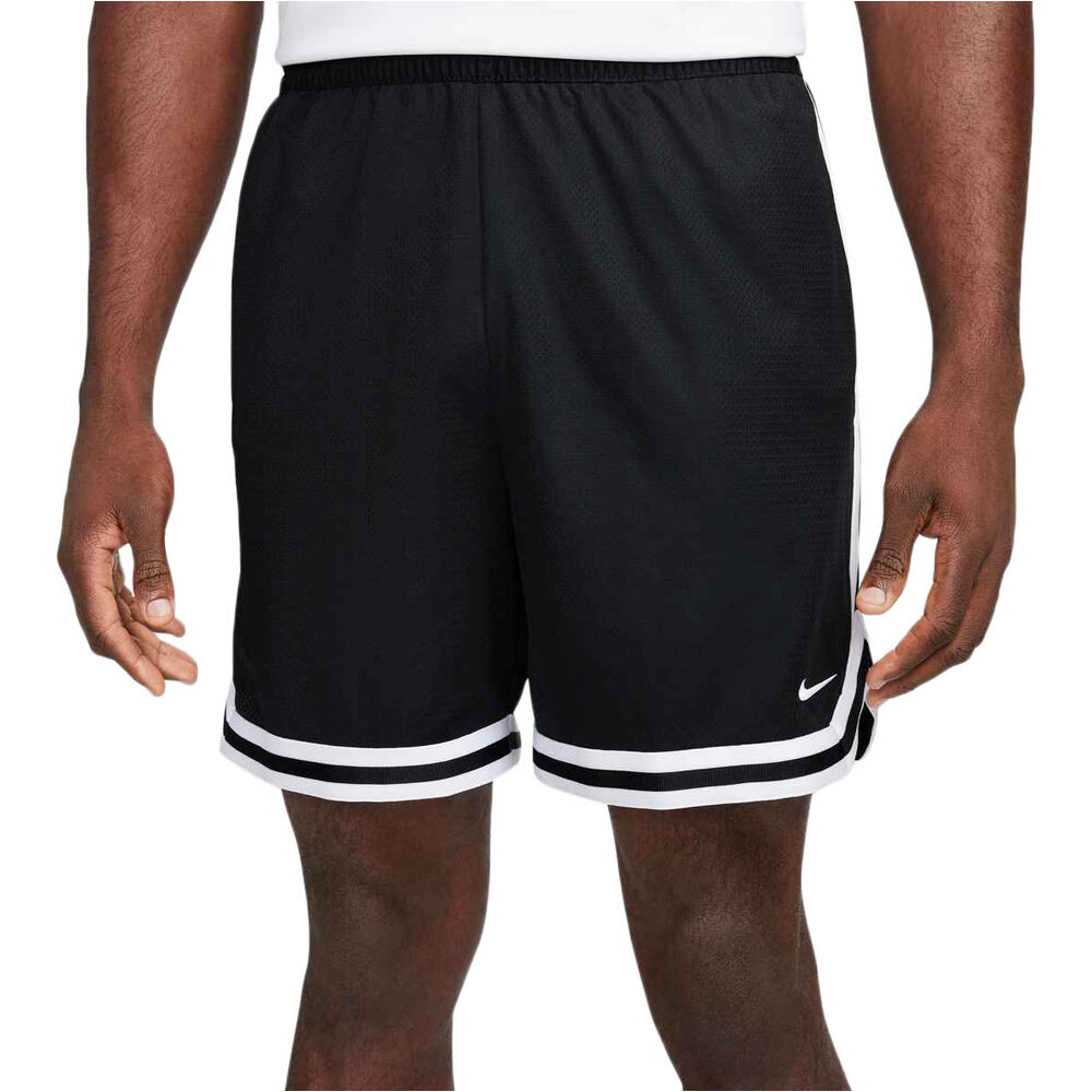 Nike pantalón baloncesto M NK DF DNA 6IN SHORT vista frontal