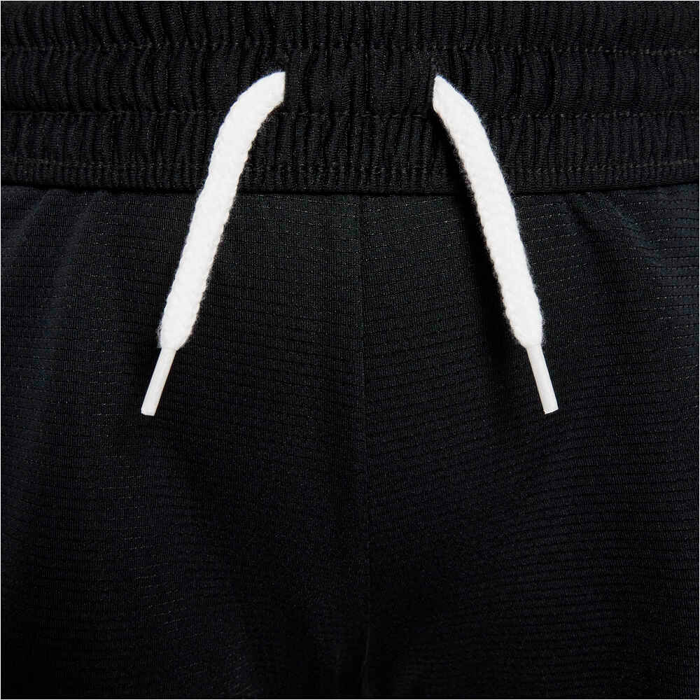Nike pantalón baloncesto niños B NK DF DNA 24 SHORT 5IN vista detalle