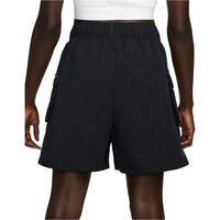 Nike pantalón corto deporte mujer W NSW ESSNTL WVN HR SHORT vista trasera