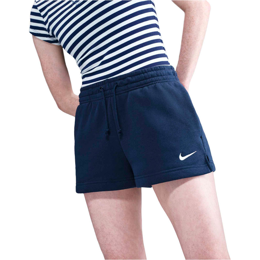 Nike pantalón corto deporte mujer W NSW PHNX FLC MR STD SHORT vista frontal