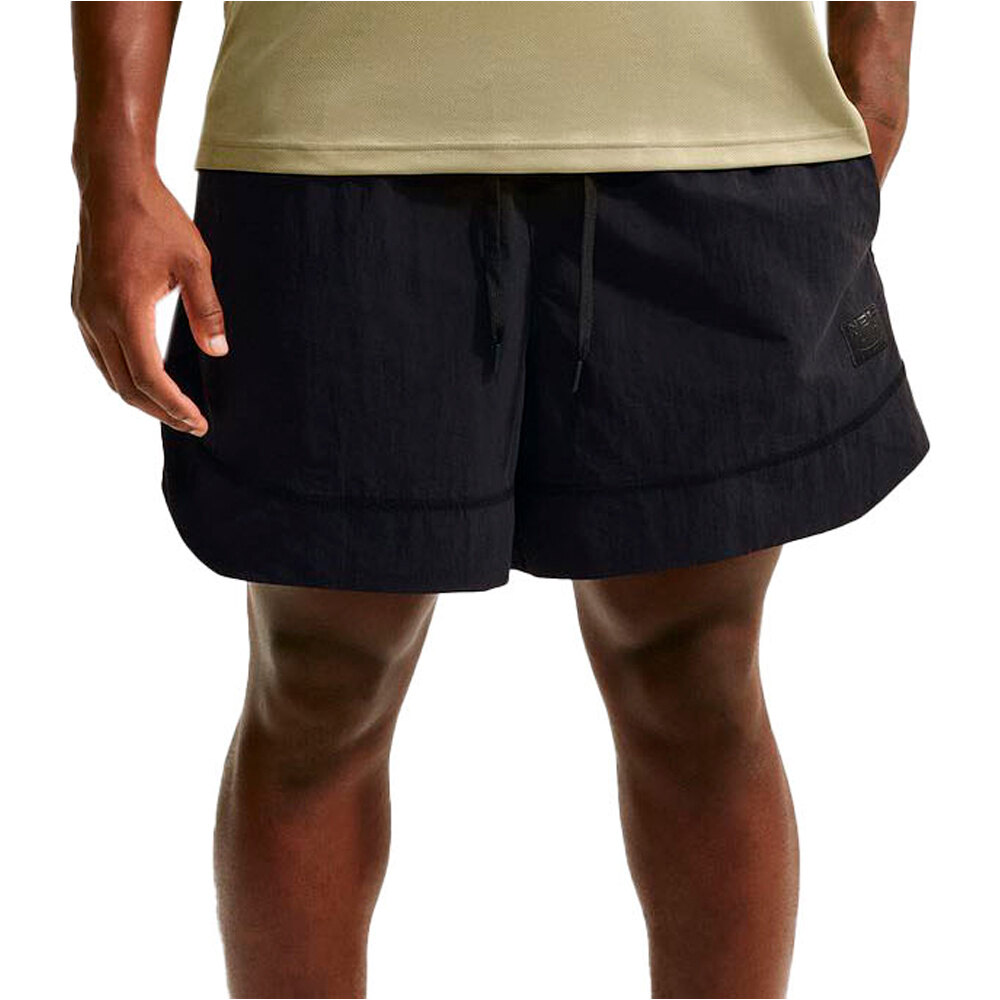 Nike pantalón corto fitness hombre M NK DF NAC WOVEN SHORT 5IN vista frontal