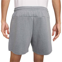 Nike pantalón corto fitness hombre M NK DF UV PRIMARY 7IN SHORT vista trasera