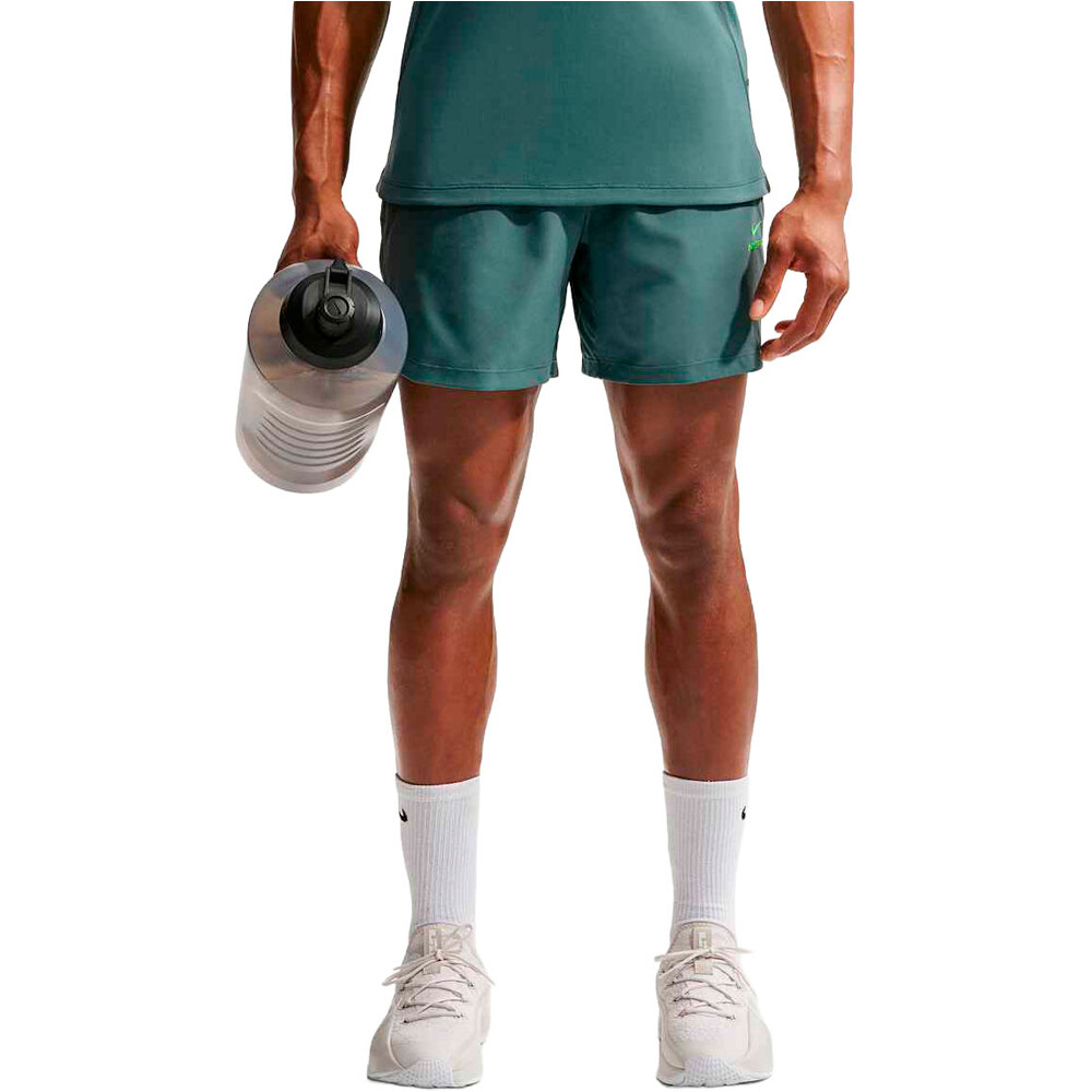 Nike pantalón corto fitness hombre M NP DF NPT 6IN SHORT vista frontal