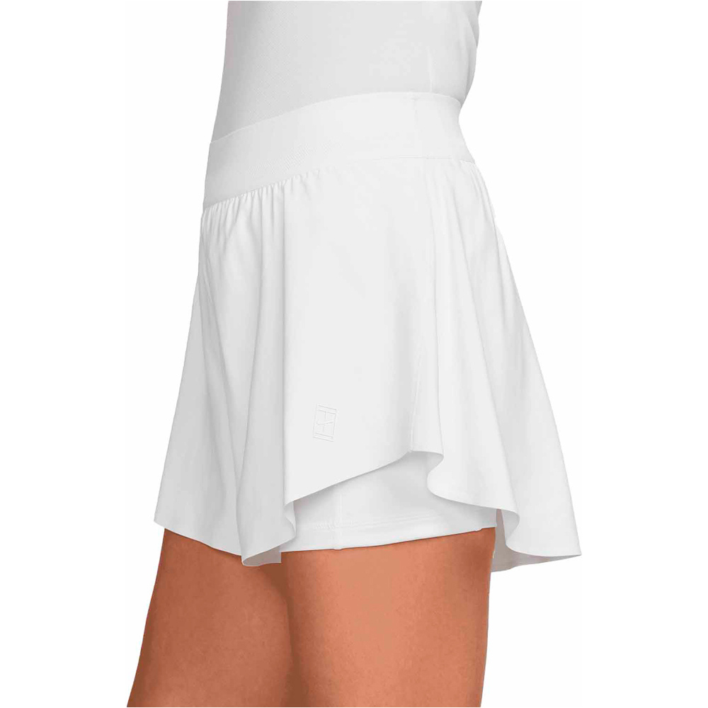 Nike pantalon corto tenis mujer W NKCT DF ADVTG ACE SHORT HR vista detalle