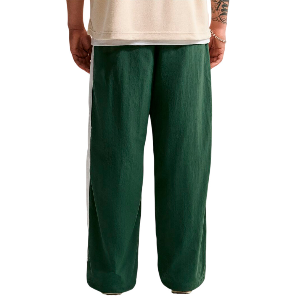Nike pantalón hombre M NK CLUB ATH TRK PANT NCC vista trasera