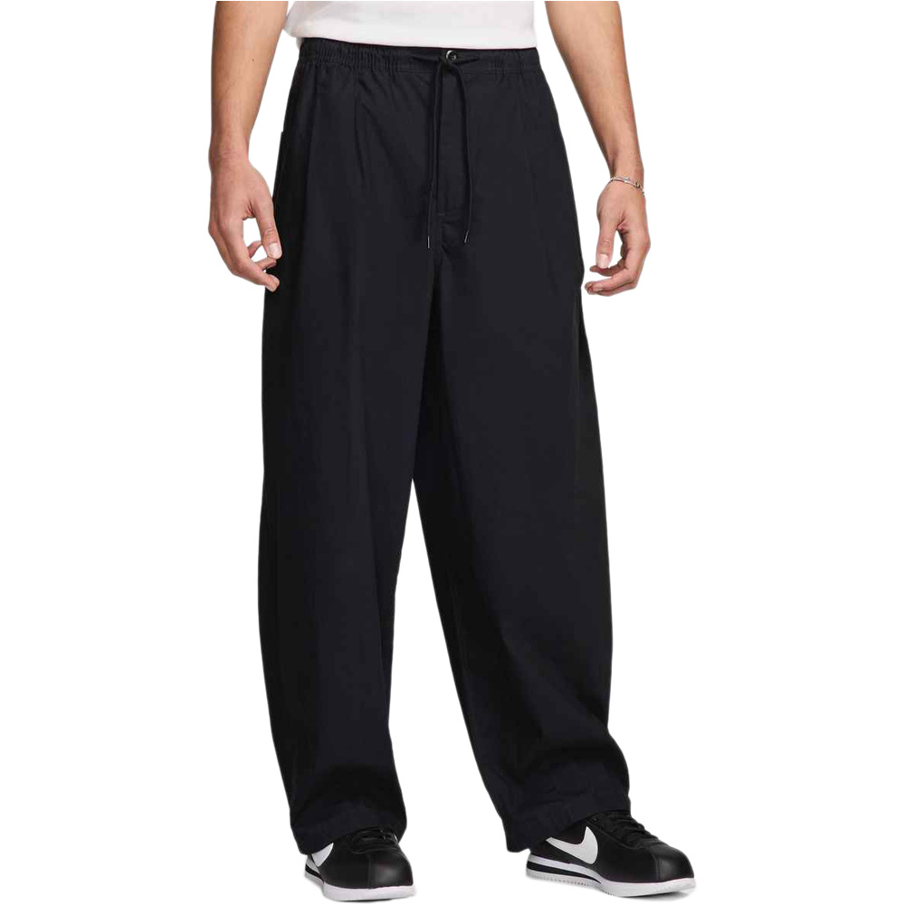 Nike pantalón hombre M NK CLUB BALLOON PANT vista frontal