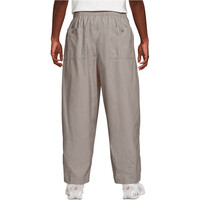 Nike pantalón hombre M NK CLUB BALLOON PANT vista trasera