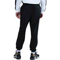 Nike pantalón hombre M NK CLUB BB CUFF PANT vista trasera