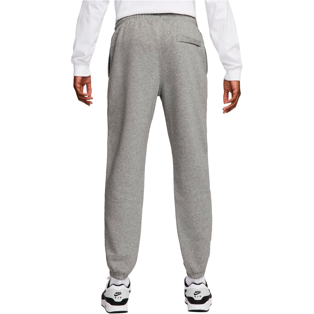 Nike pantalón hombre M NK CLUB BB CUFF PANT vista trasera