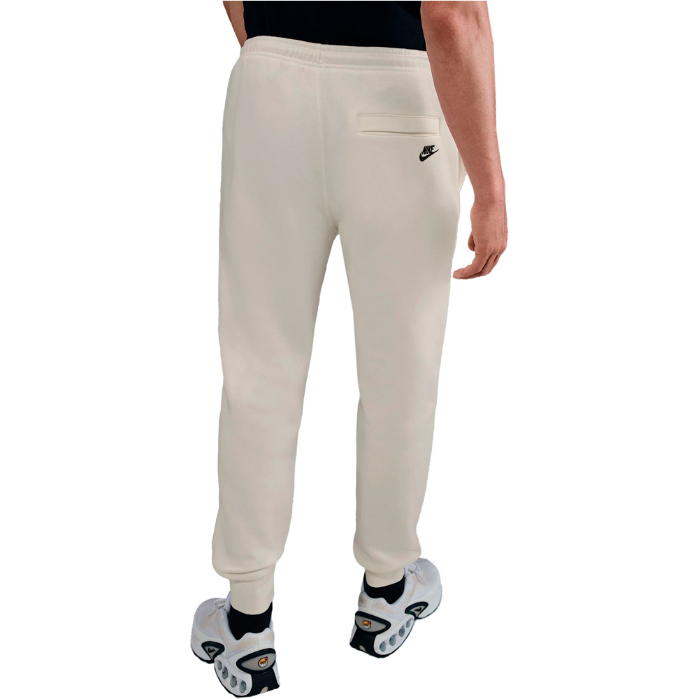 Nike pantalón hombre M NK CLUB BB JGGR NEO VARSITY vista trasera
