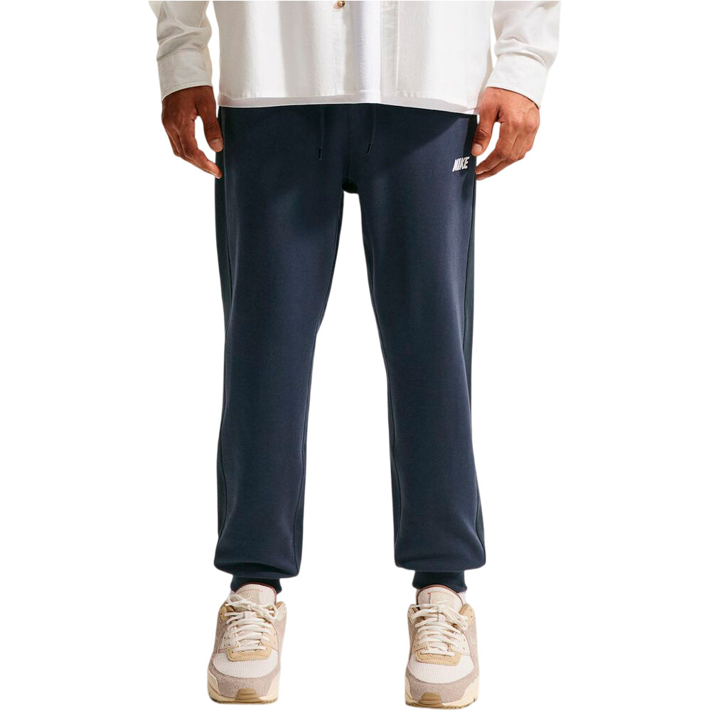 Nike pantalón hombre M NK CLUB VARSITY JOGGER vista frontal
