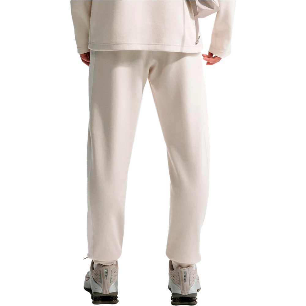 Nike pantalón hombre M NK CLUB VARSITY JOGGER vista trasera