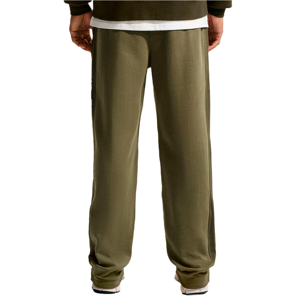 Nike pantalón hombre M NK CLUB VARSITY OH PANT vista trasera