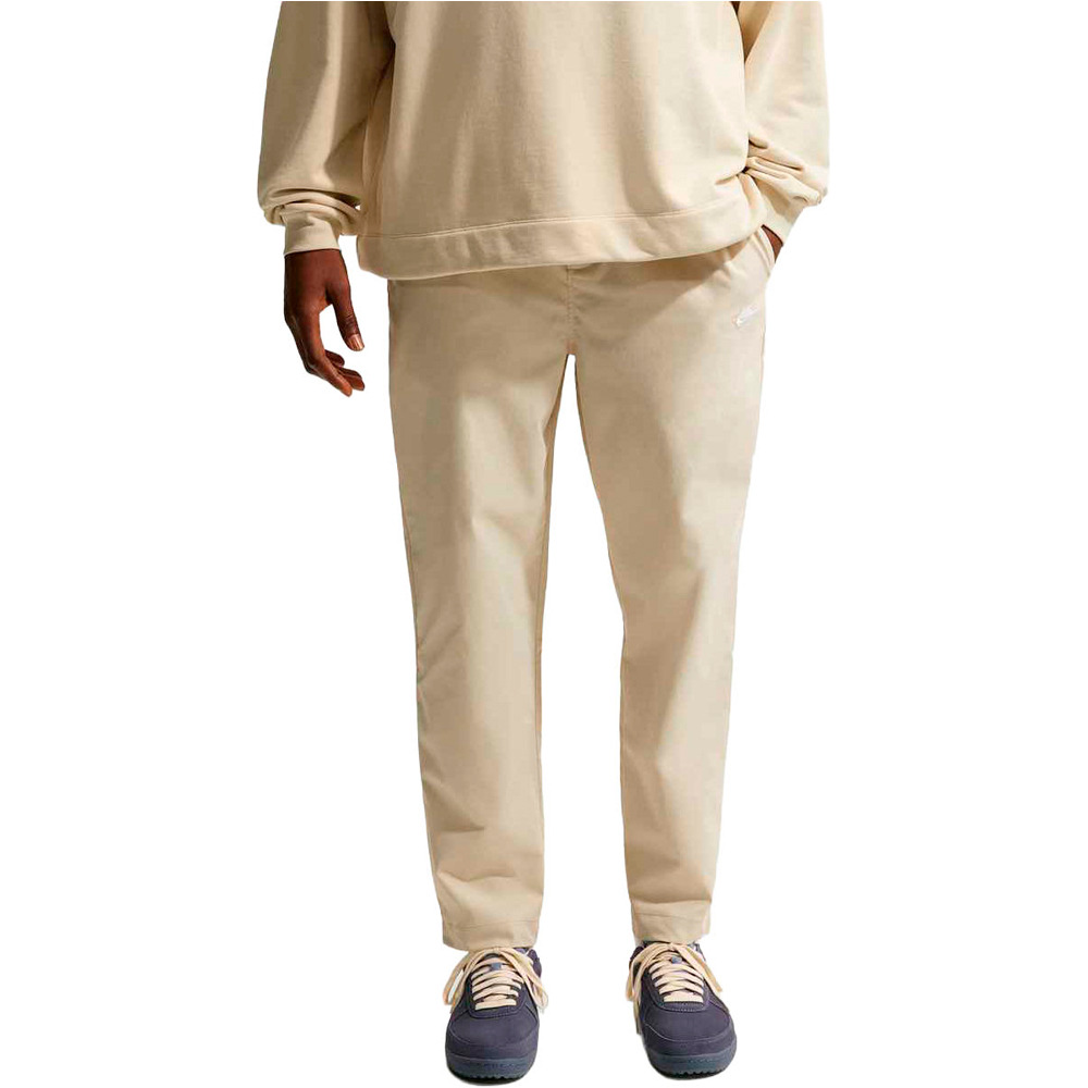 Nike pantalón hombre M NK CLUB WVN TAPER PANT vista frontal