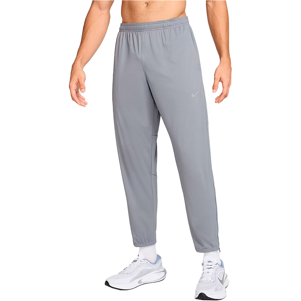 Nike pantalón hombre M NK DF CHALLENGER KNIT PANT vista frontal