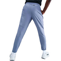 Nike pantalón hombre M NK DF CHALLENGR WVN PANT vista trasera